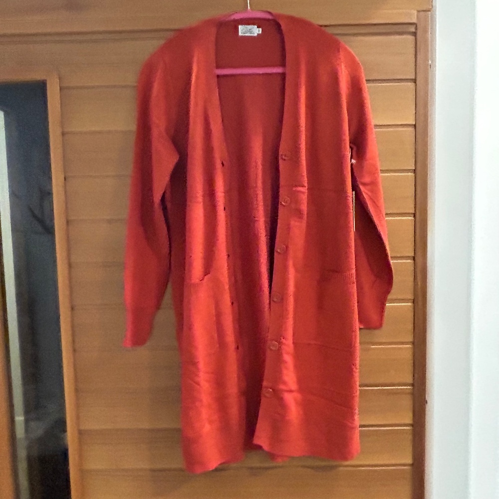 NWT Women’s Size M Cielo Long Sleeve Rust Button Cardigan Knit Layering Classic